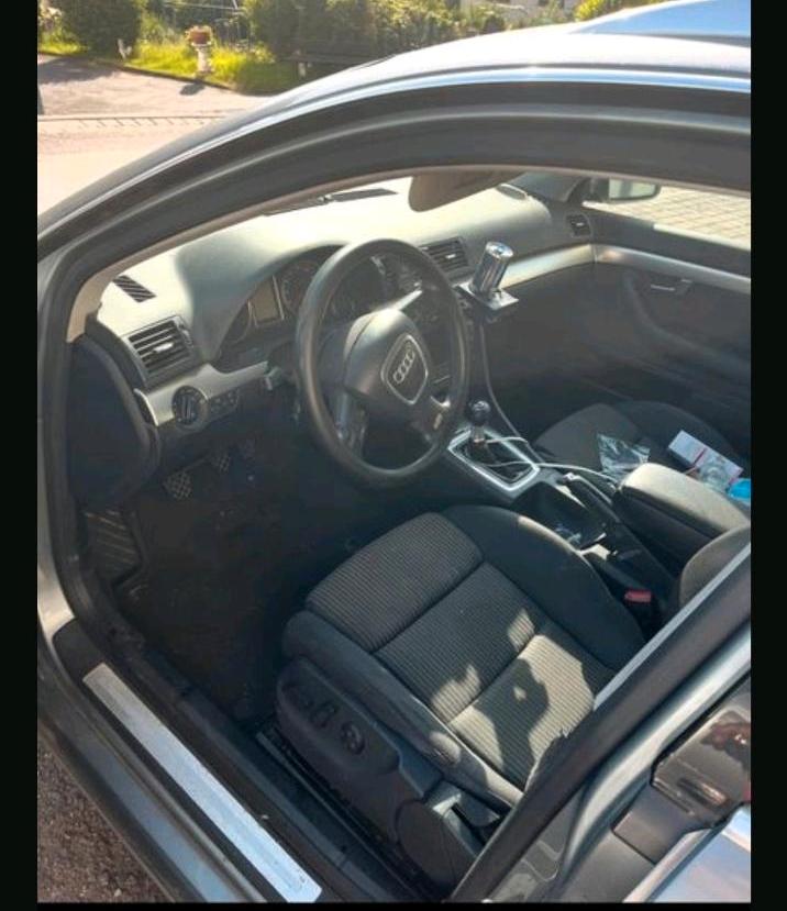 Audi A4 2005 — interior