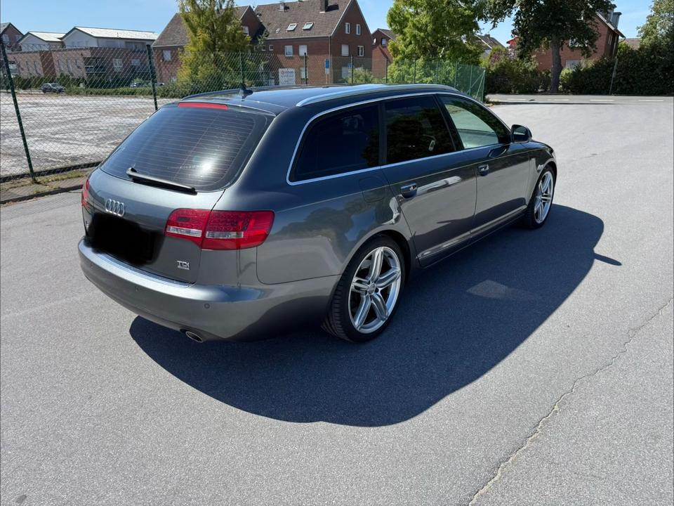 Audi A6 2011 — engine