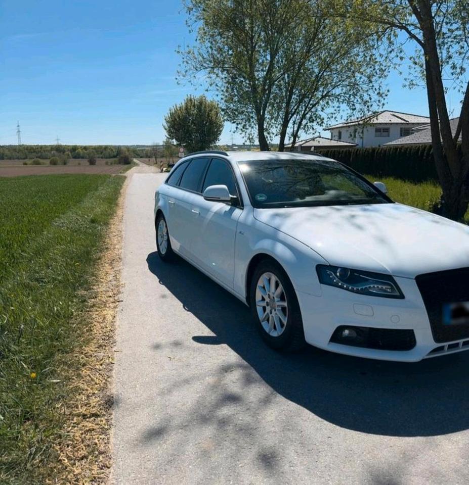 Audi A4 2009 — двигун