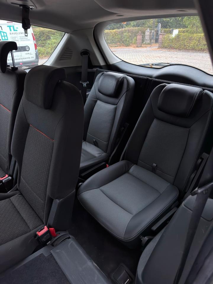 Ford S-Max 2009 — photo 13