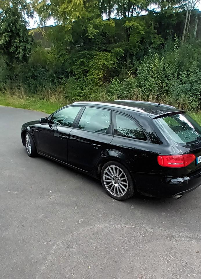 Audi A4 2011 — photo 9