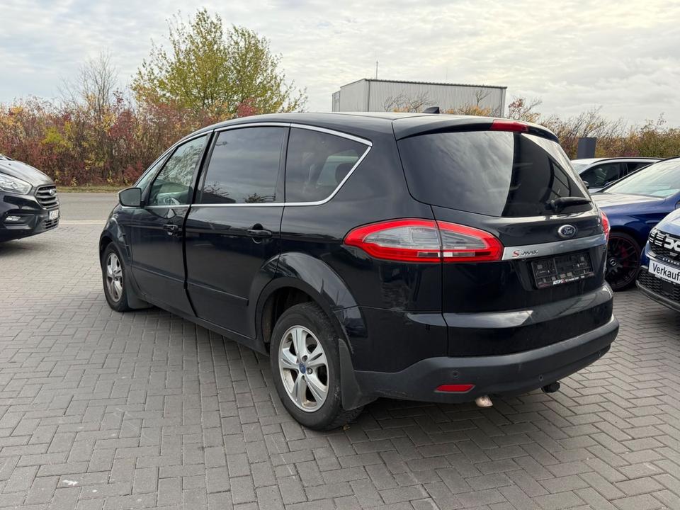 Ford S-Max 2011 — photo 5