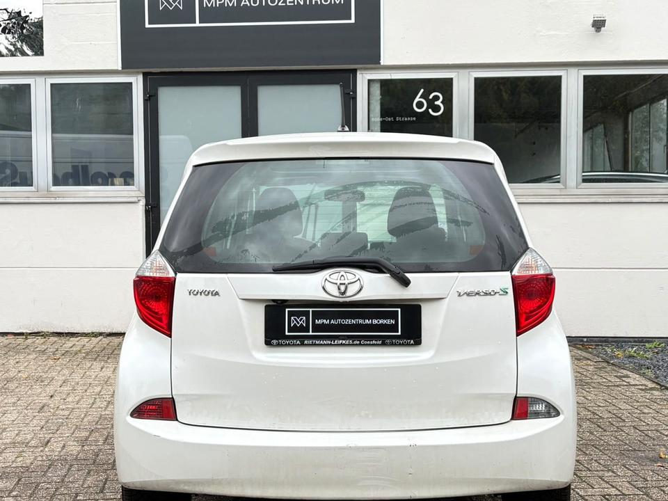 Toyota Verso 2011 — photo 6