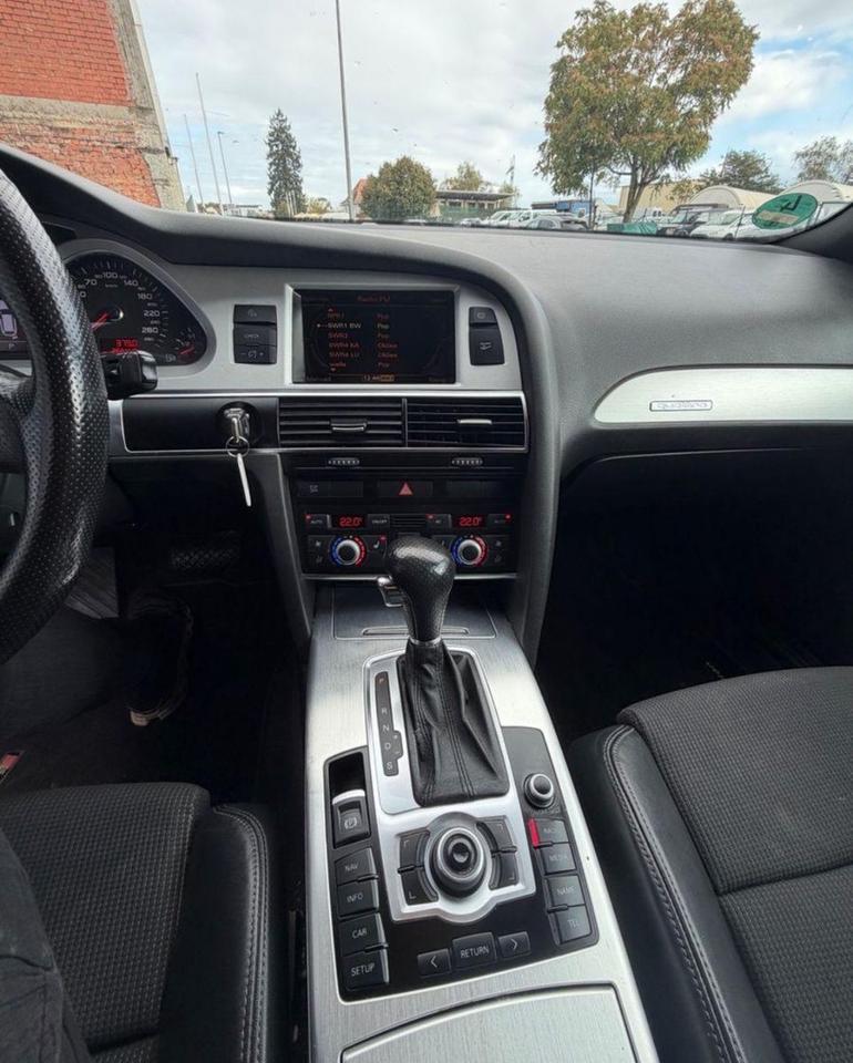 Audi A6 2009 — photo 11