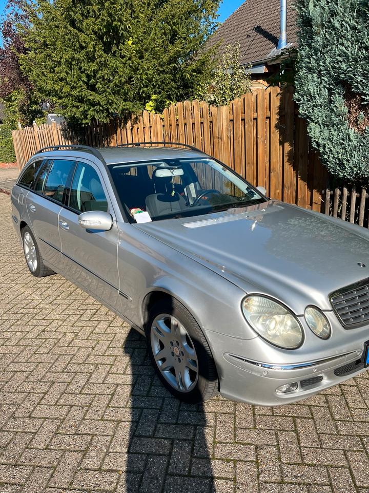 Mercedes Benz C 220 2005 — rear view