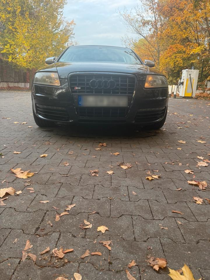 Audi A6 2005 — салон
