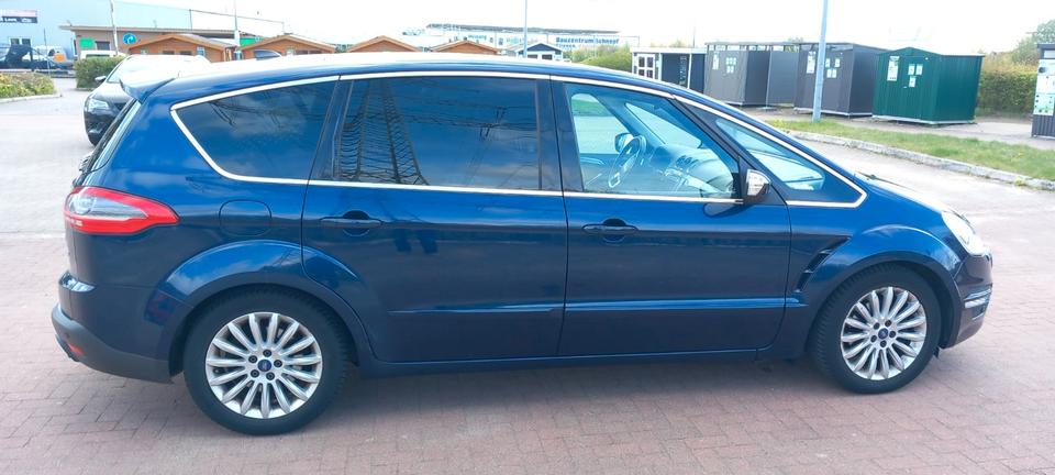 Ford S-Max 2013 — interior