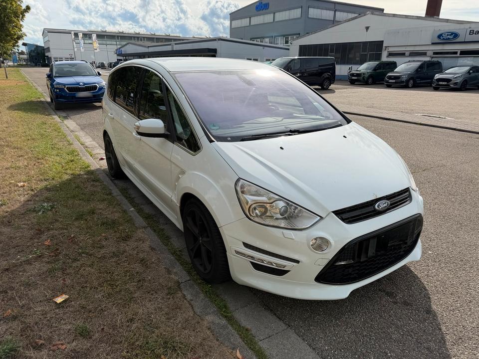 Ford S-Max 2010 — двигун