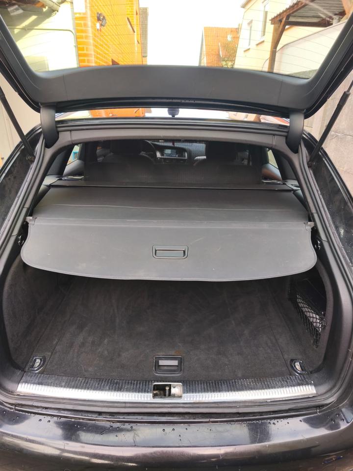 Audi A4 2009 — photo 12
