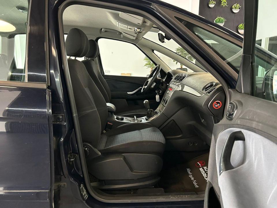 Ford S-Max 2008 — photo 15