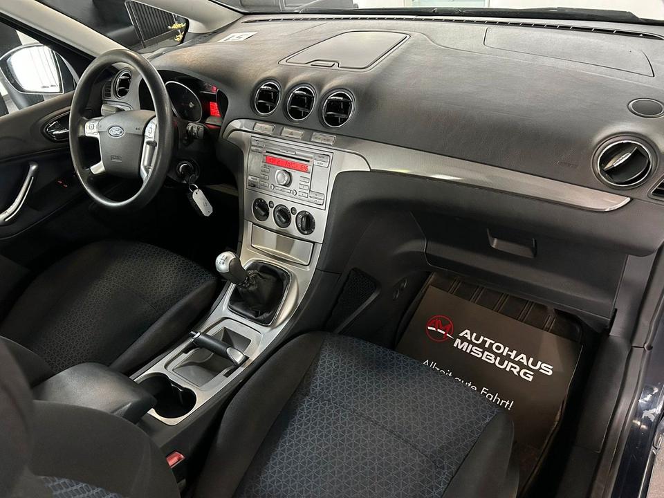 Ford S-Max 2008 — photo 16