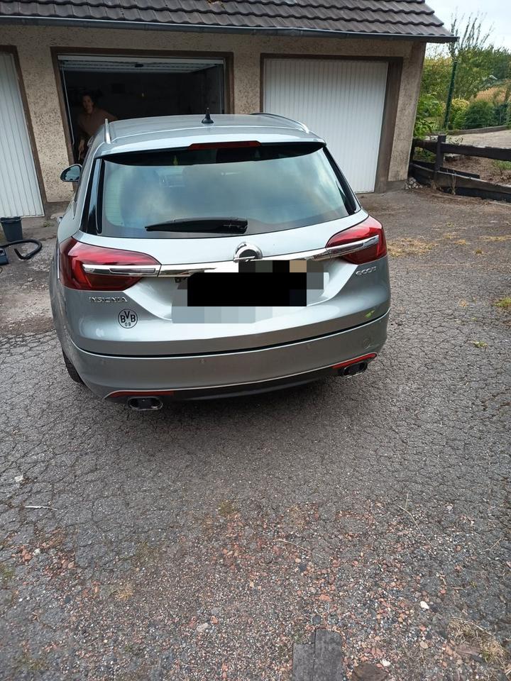 Opel Insignia 2014 — rear view