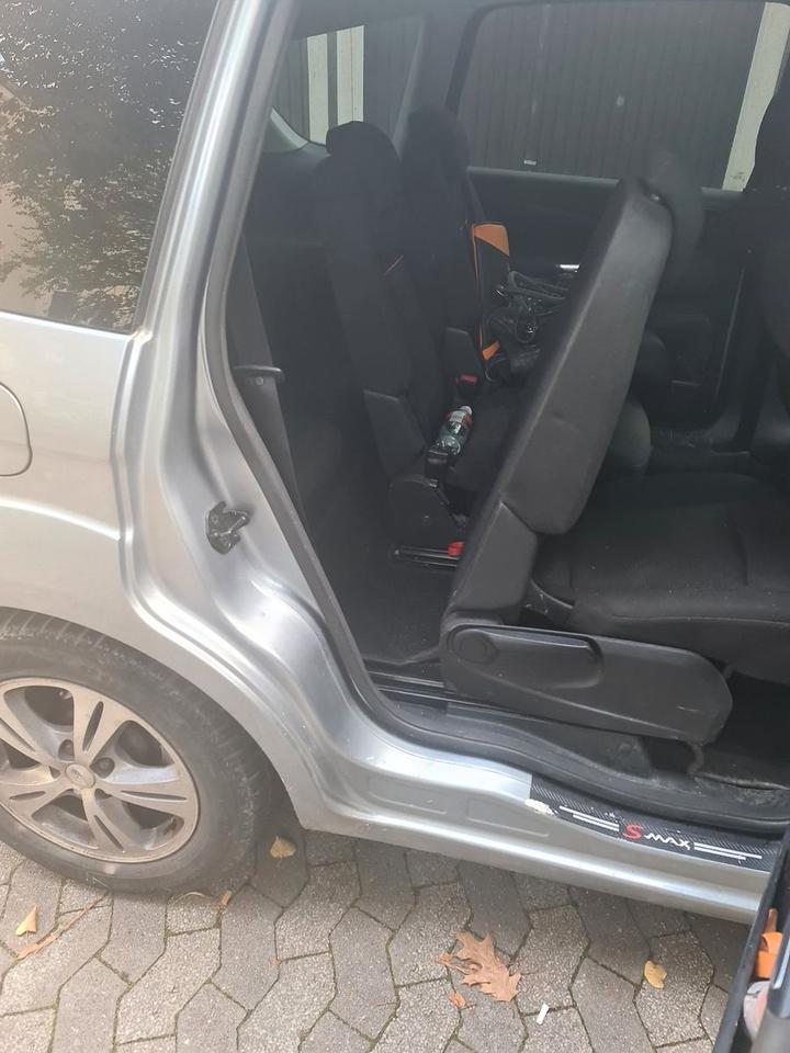 Ford S-Max 2008 — photo 13