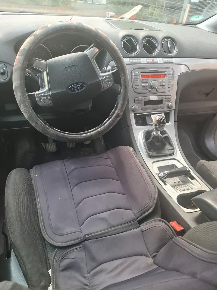 Ford S-Max 2008 — photo 14