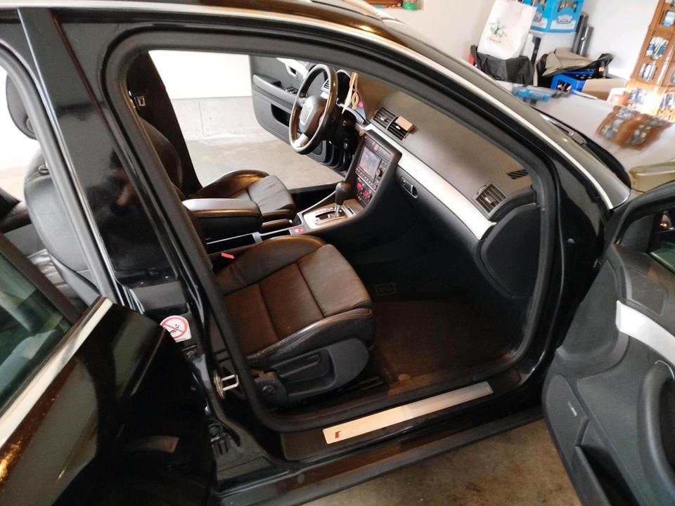 Audi A4 2006 — photo 18
