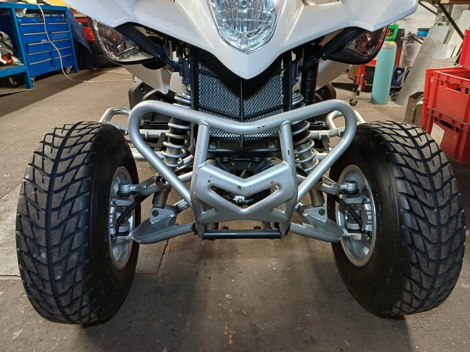 Kymco Maxxer 250 2010 — rear view