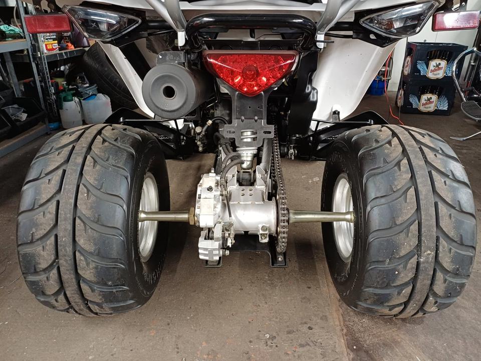 Kymco Maxxer 250 2010 — photo 5