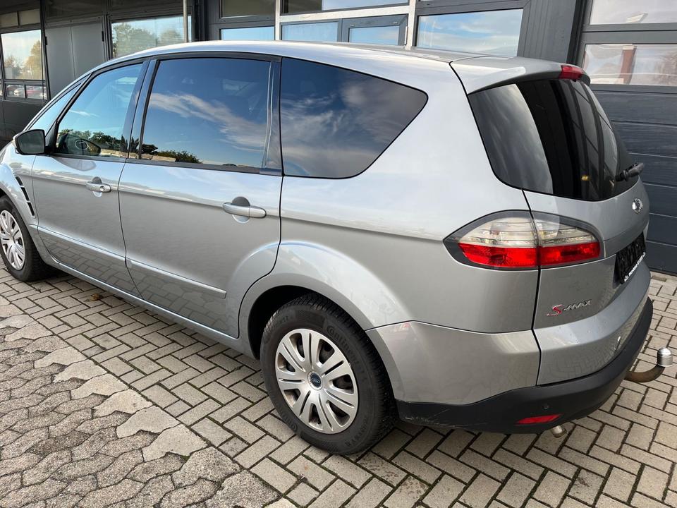Ford S-Max 2009 — photo 16