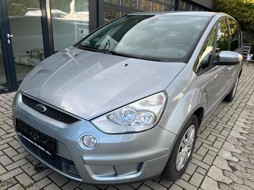 Ford S-Max 2009 — photo 24