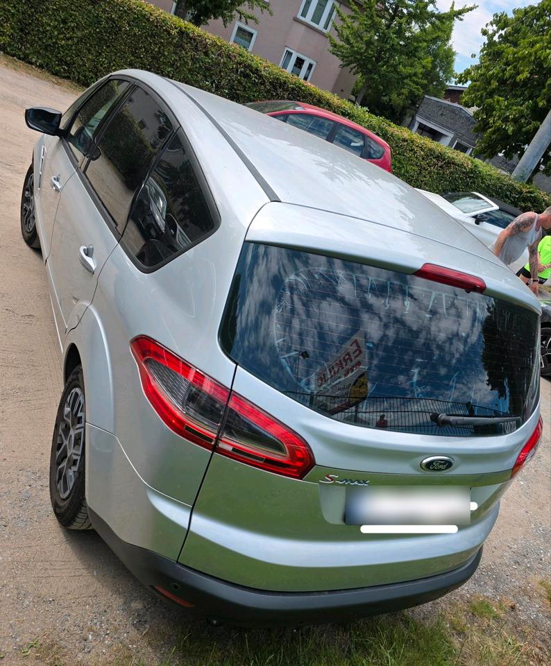 Ford S-Max 2011 — interior