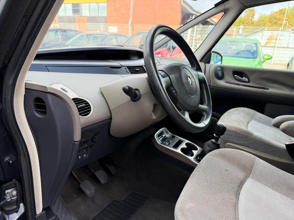 Renault Espace 2005 — photo 11
