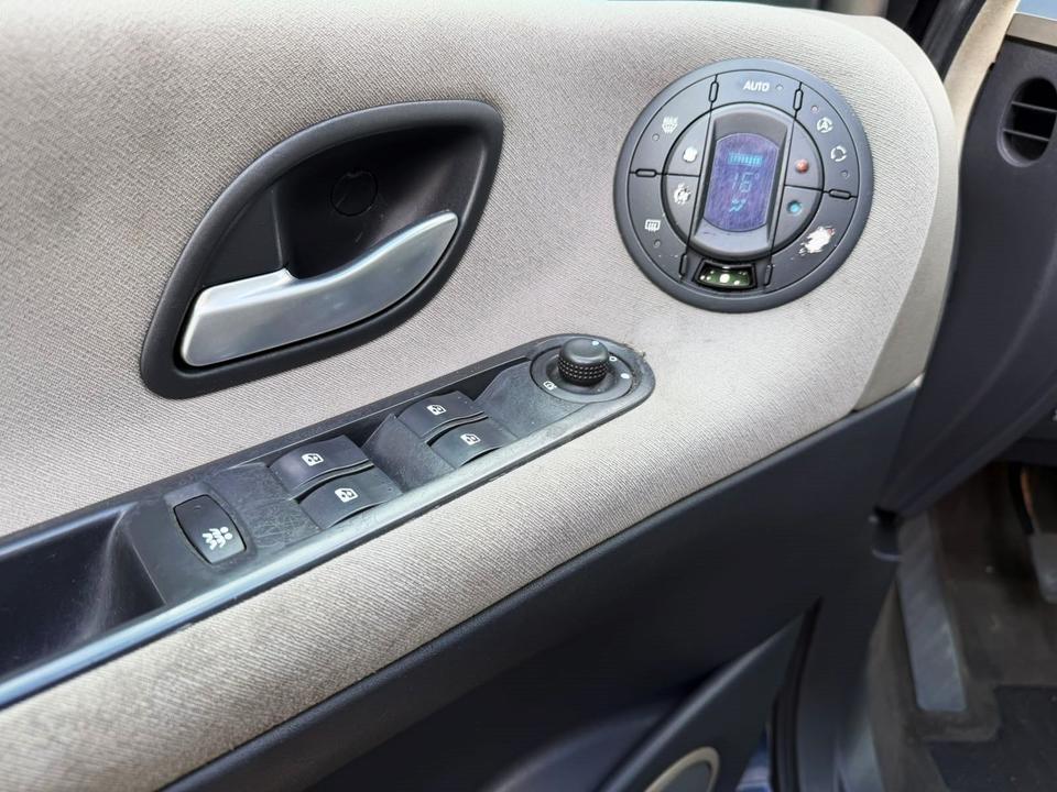 Renault Espace 2005 — photo 9
