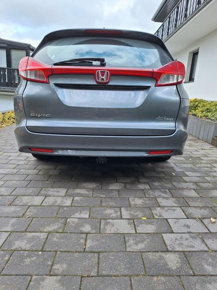 Honda Civic 2014 — rear view