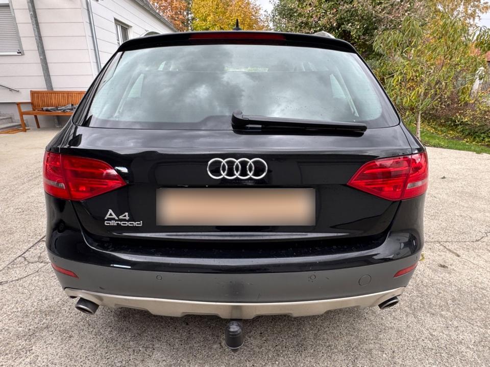 Audi A4 Allroad 2009 — салон