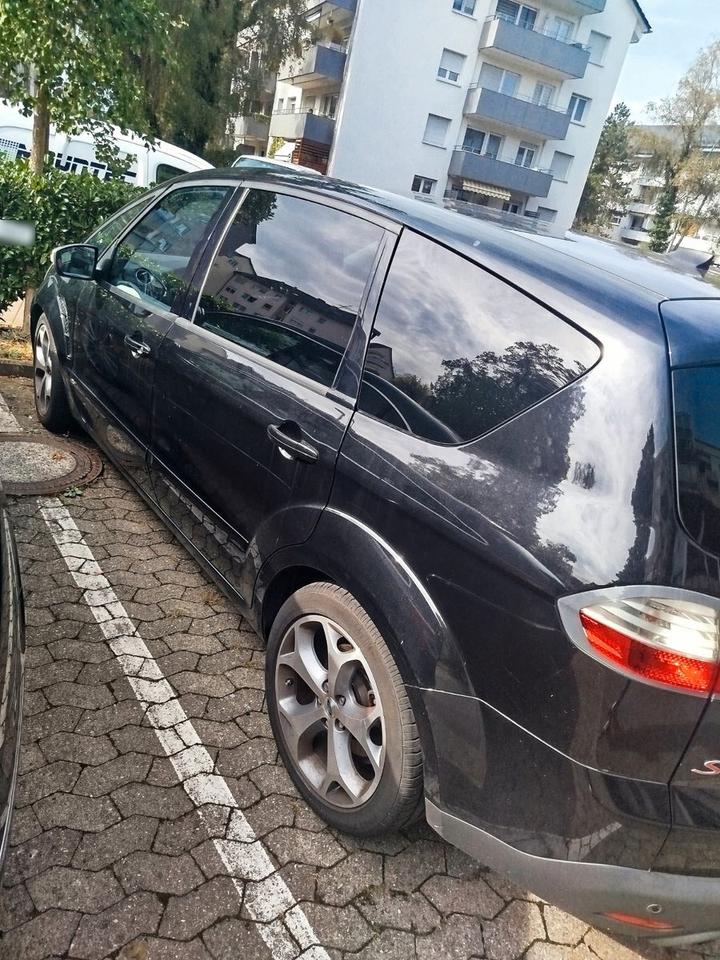 Ford S-Max 2008 — rear view