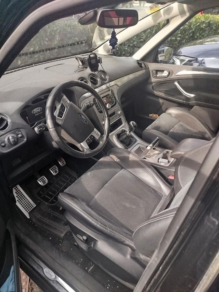 Ford S-Max 2008 — engine