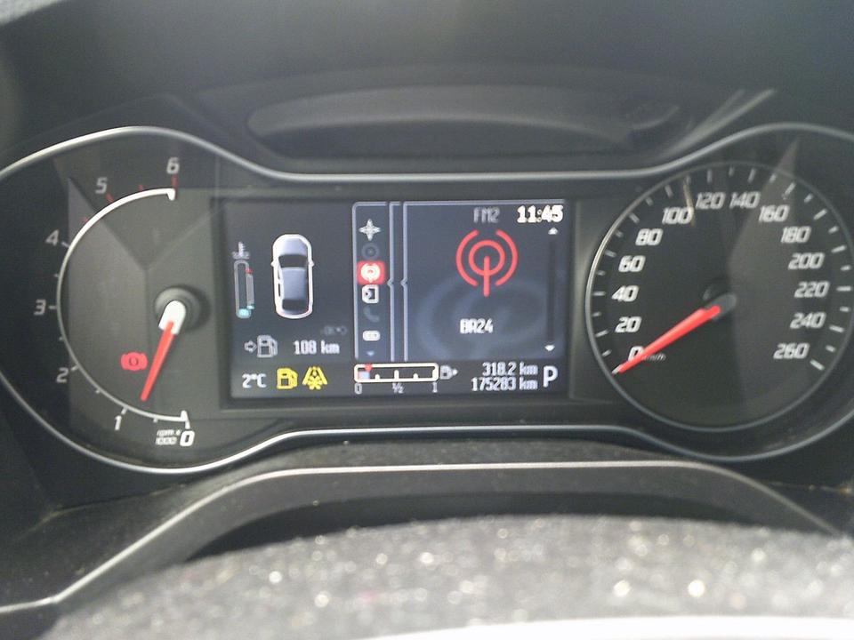 Ford S-Max 2014 — photo 8