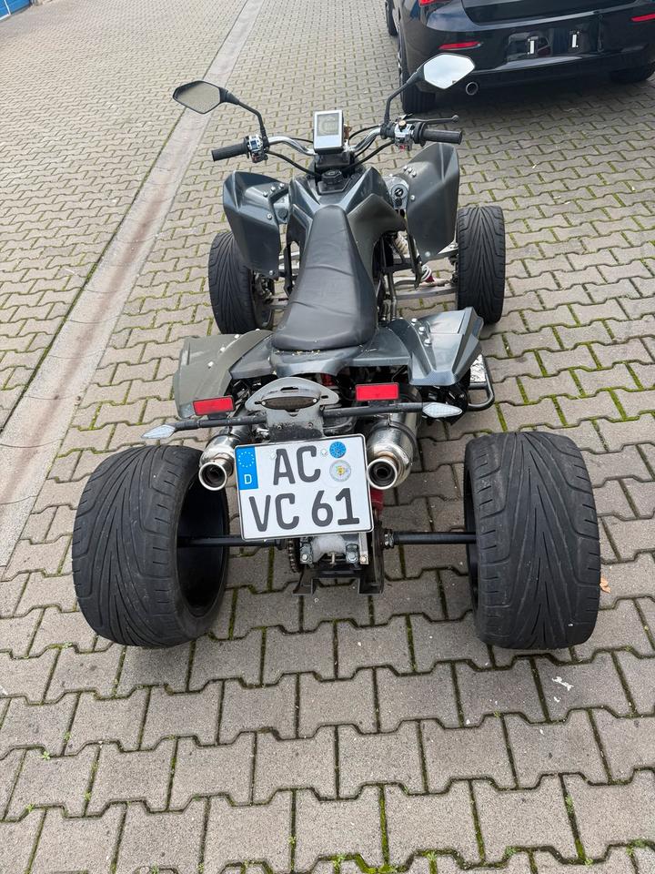 Weitere Motorräder Quad 250 ccm 2013 — interior