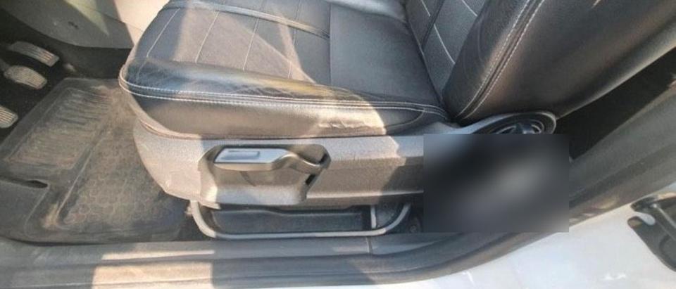 Ford Kuga 2012 — photo 9