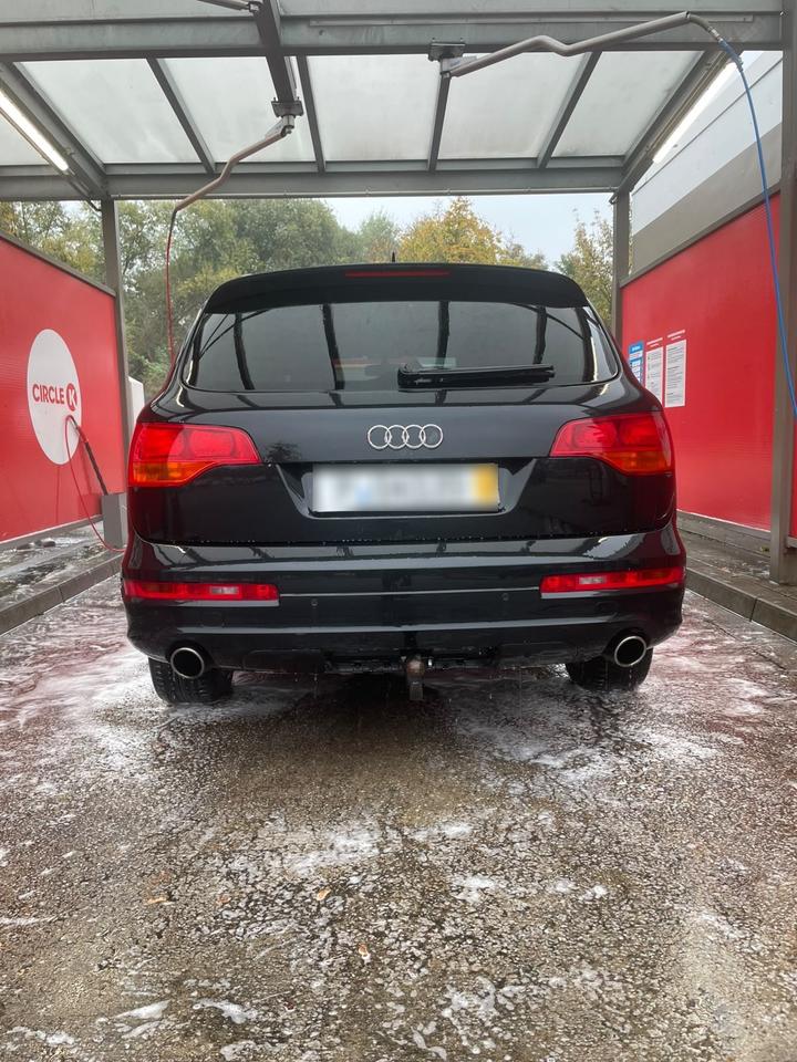 Audi Q7 2008 — вигляд ззаду