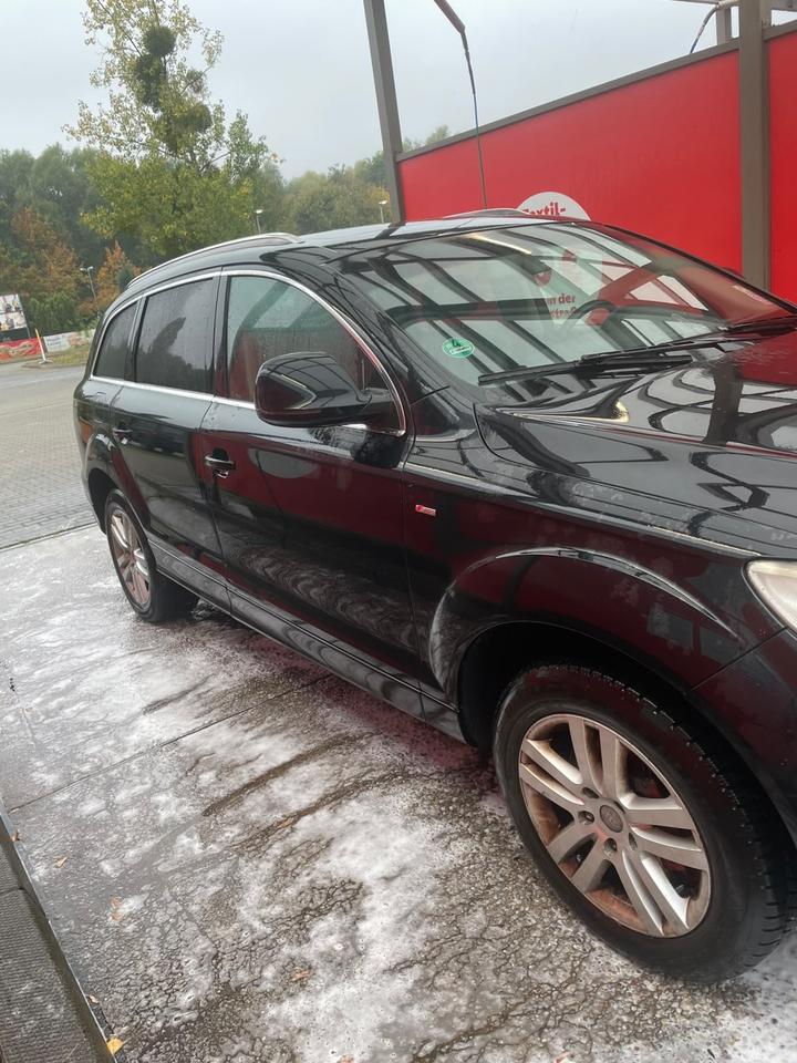 Audi Q7 2008 — двигун