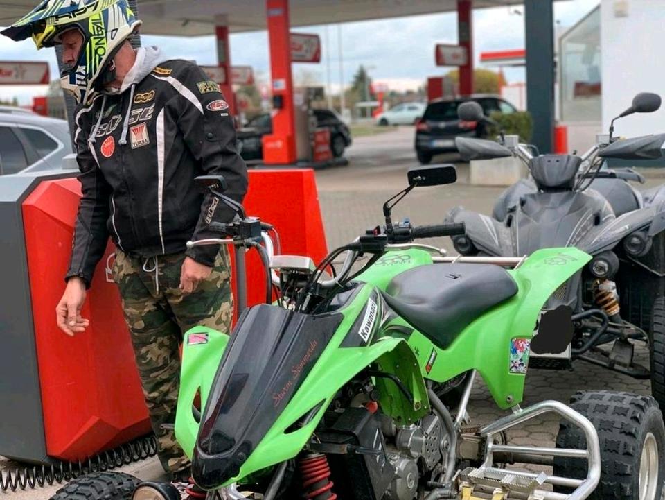 Kawasaki KFX 400, kein Suzuki LTZ 2004 — двигун 400 ccm