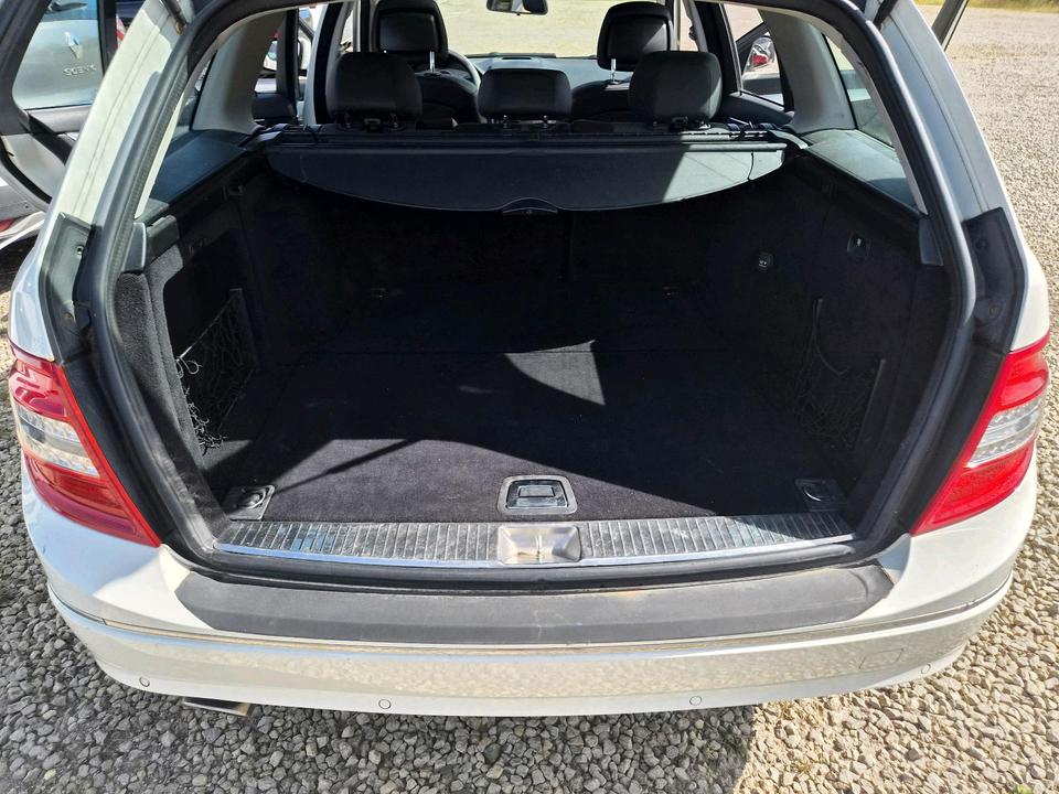 Mercedes Benz C 220 2008 — photo 10