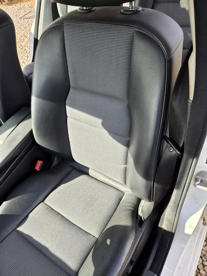 Mercedes Benz C 220 2008 — photo 14
