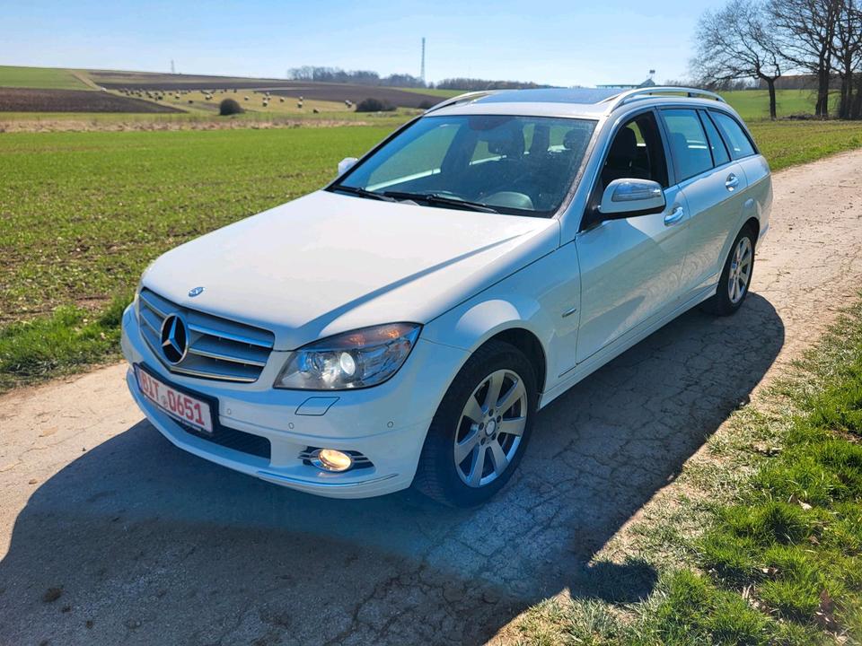 Mercedes Benz C 220 2008 — photo 16