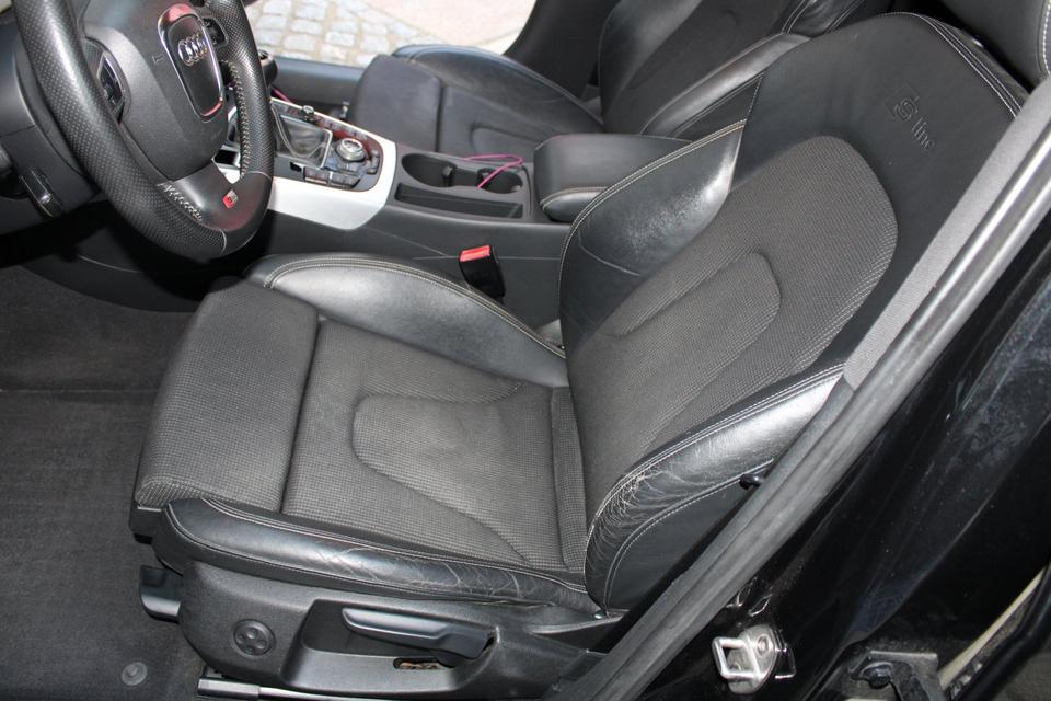 Audi A4 2010 — photo 5