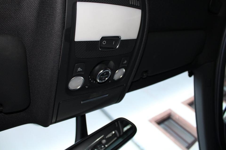Audi A4 2010 — photo 9