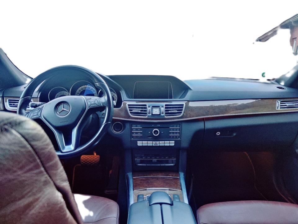Mercedes Benz E 250 2015 — photo 10