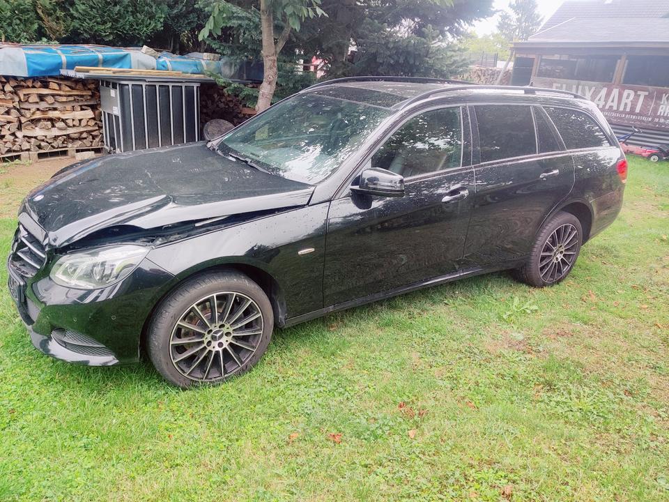 Mercedes Benz E 250 2015 — engine