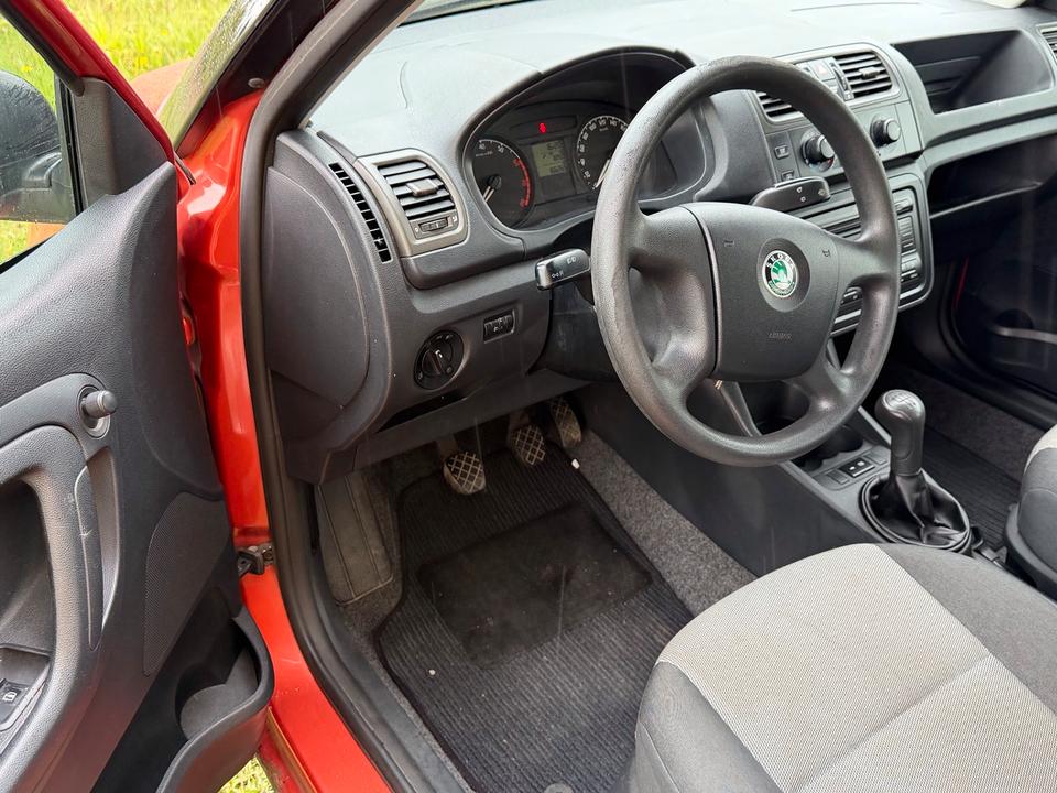 Skoda Fabia 2008 — photo 14