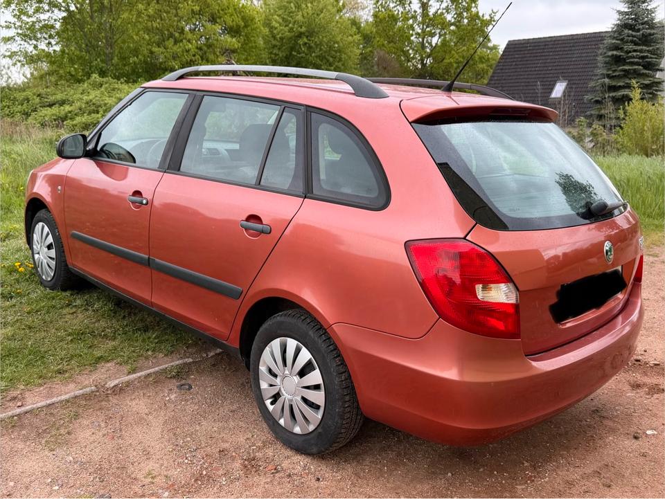 Skoda Fabia 2008 — interior
