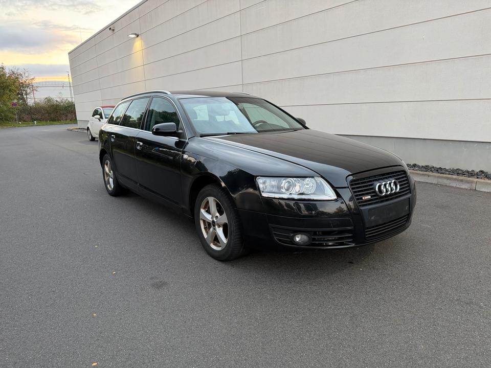Audi A6 2005 — салон