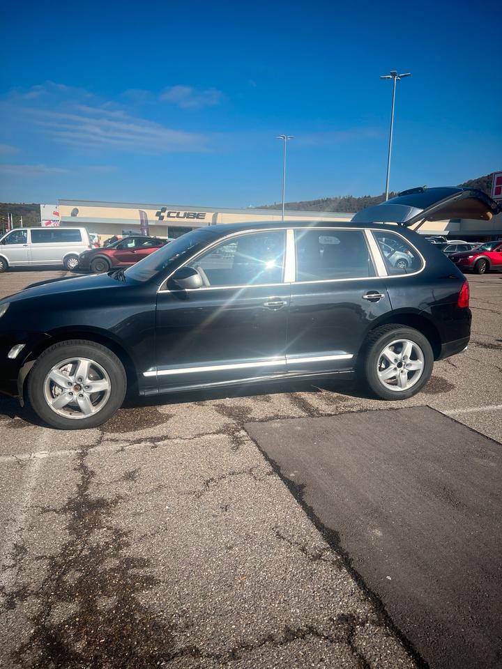 Porsche Cayenne, 2004