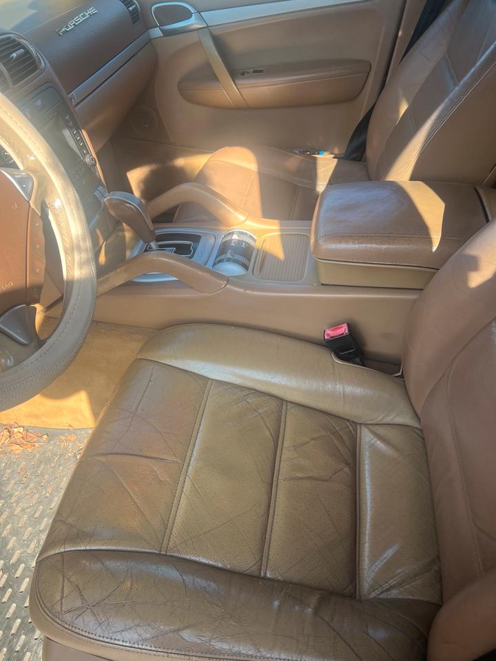 Porsche Cayenne 2004 — photo 8