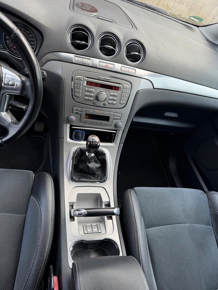 Ford S-Max 2008 — photo 10