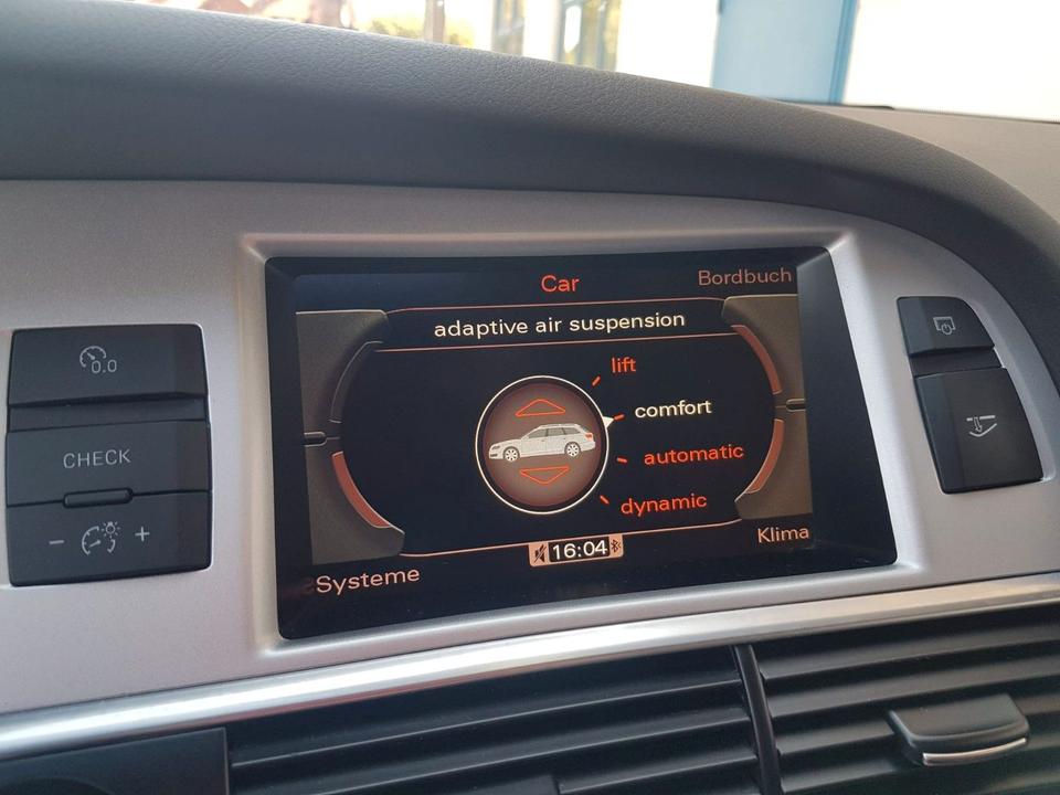 Audi A6 2010 — photo 13